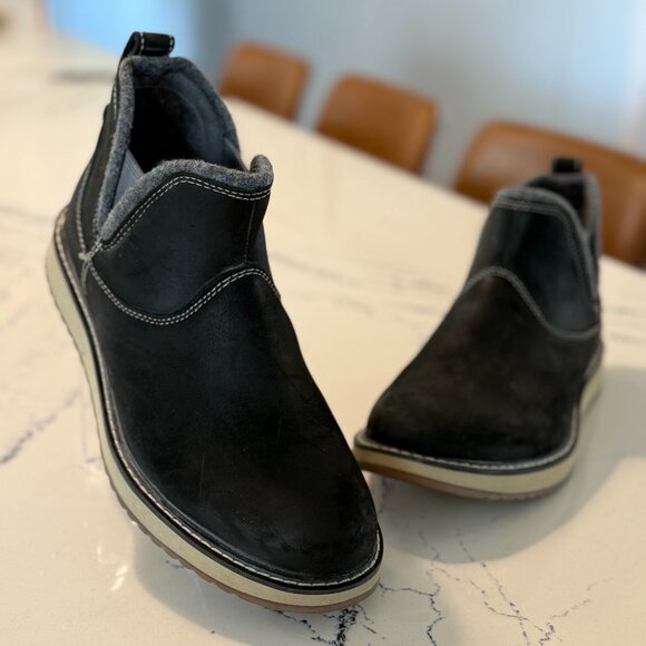 L.L.Bean Waterproof Ankle Boots | 517502 | Women's Size 8.5M | Black with Cream - Picture 1 of 7